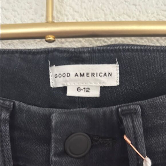Good American- Good Legs-skinny sculpting blackWash Skinny Jeans- Size 6-12 - Picture 4 of 8